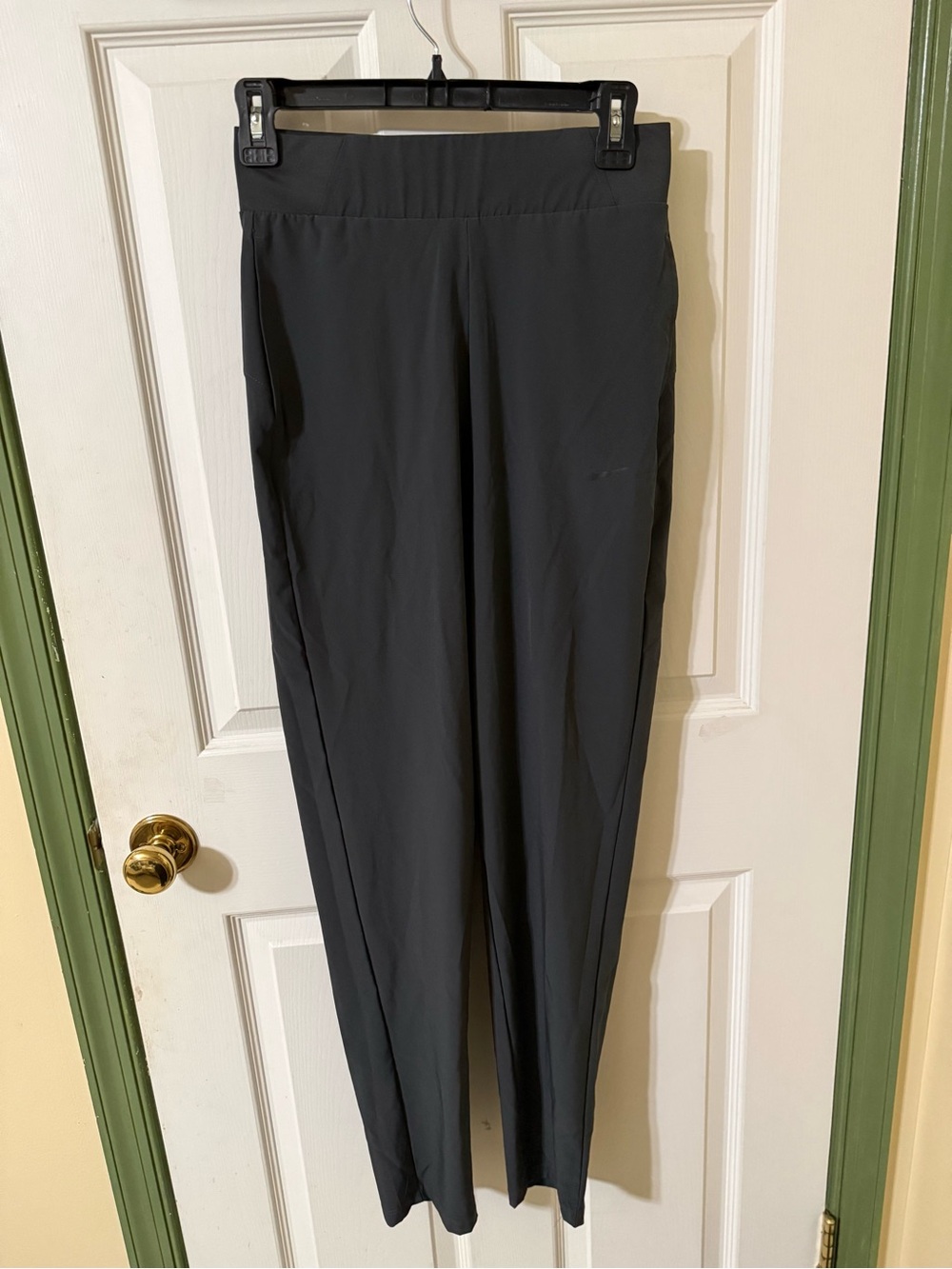Nike Dri-FIT Training/Golf Pants (Women’s Small Tall) charcoal grey